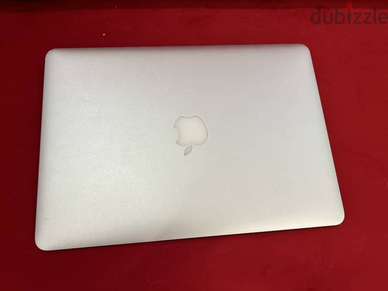 MacBook Air 2017 - 13 inch 1