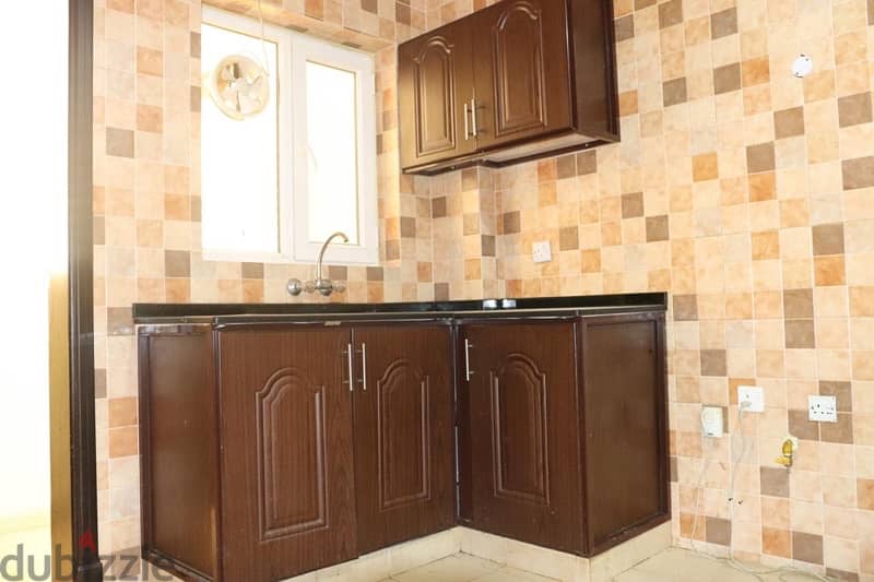 3 bhk  flat near alandalus school Mawaleh  old fruit market 7