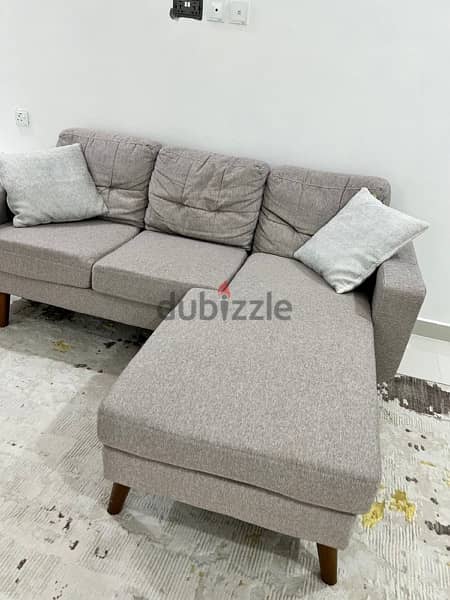 sitting room dining table كنب جلوس و طاوله طعام 1