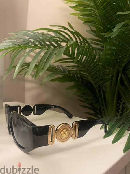 versace sunglasses  نظارة فرزاتشي 0