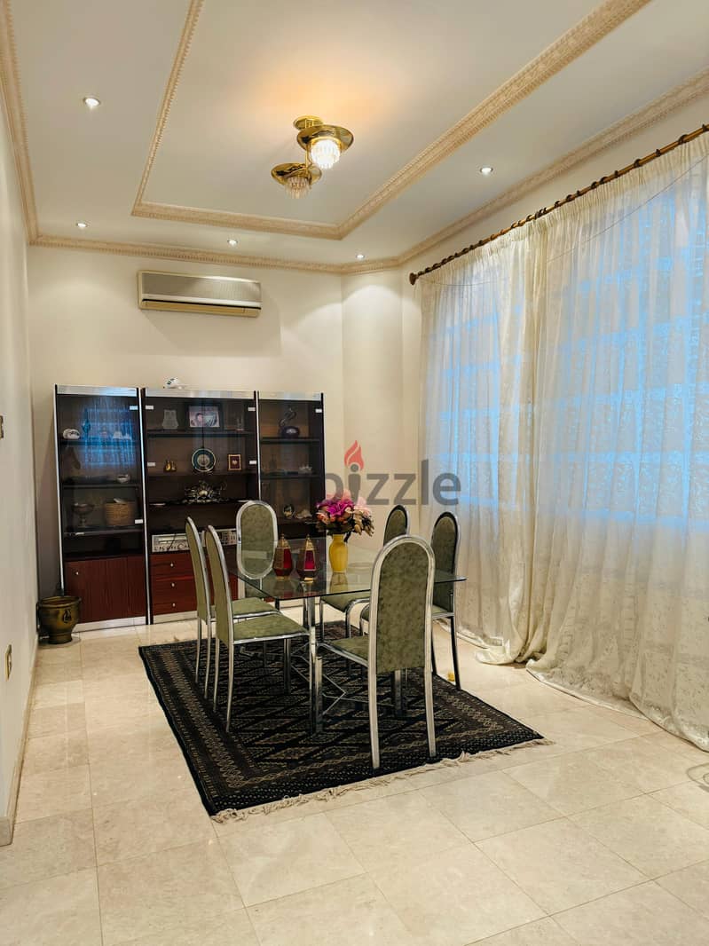 4 BHK Villa with elevator in Al Khuwair (PQWI0) 2