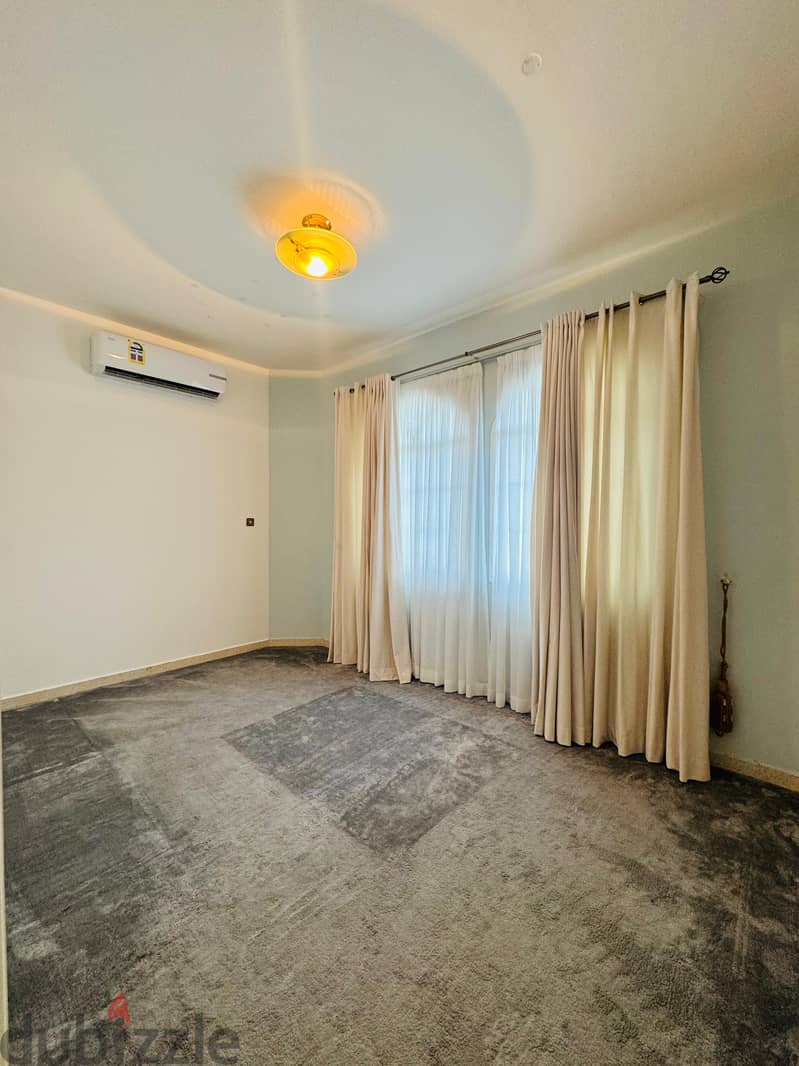 4 BHK Villa with elevator in Al Khuwair (PQWI0) 12