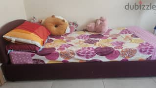 Single bed without mattress 0