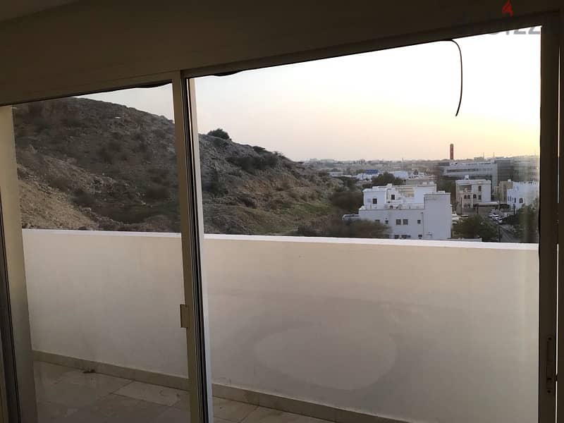 deluxe 3 bhk duplex flat near Muscat international school Qurum 8