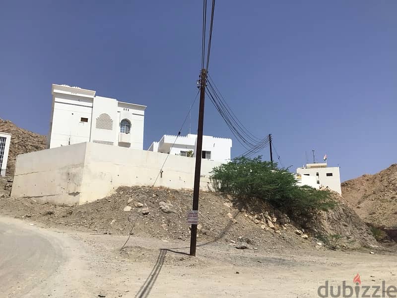 a huge 6bhk commercial villa for rent in mumtaz area ruwi near church 2