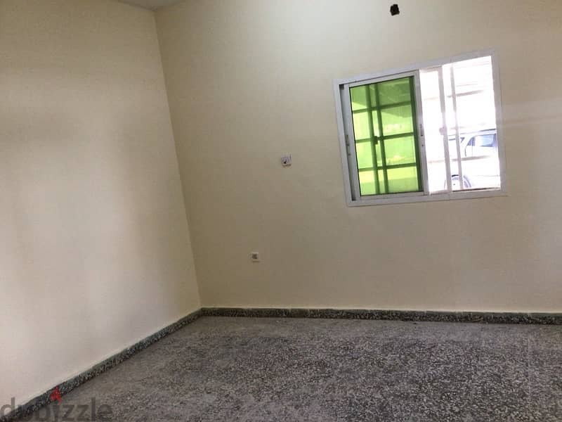 a huge 6bhk commercial villa for rent in mumtaz area ruwi near church 10