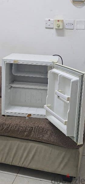 Single door refrigerator 1