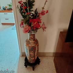 flower vase with stand