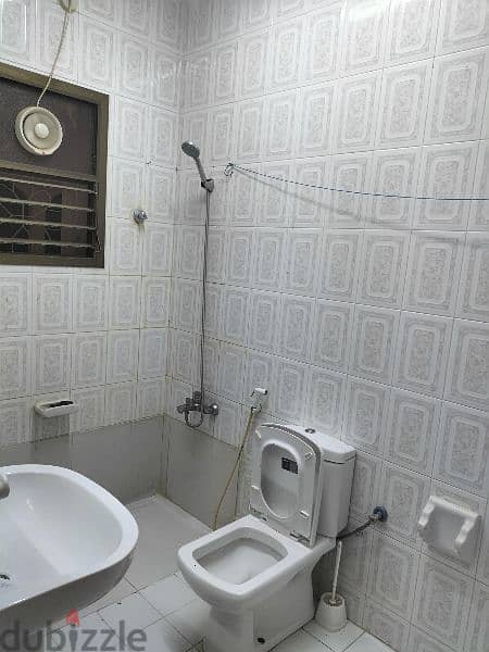 1 bhk flat with 2 toilets in wattayah near Honda showroom 0