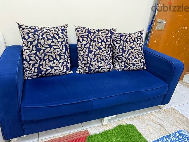 sofa for sale in very good condition 2