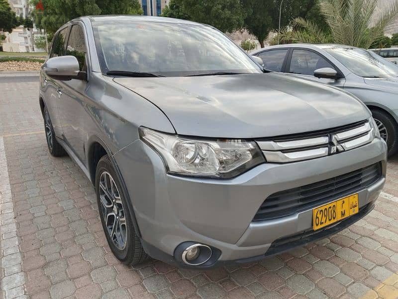 Mitsubishi Outlander 2015 4 WD 7 seater 10