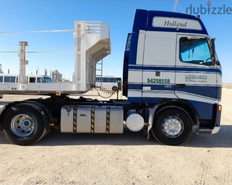 Volvo truck and trailer 4