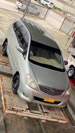 Toyota Innova 2010