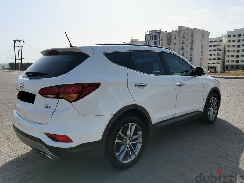 Hyundai Santa Fe 2016 GCC 5