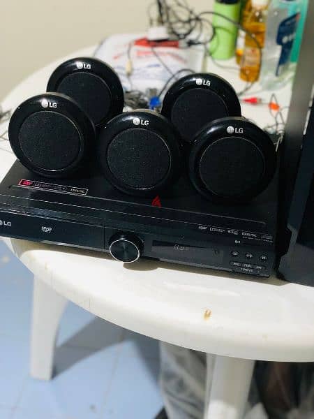 sound system for sale urgent. . Al khuwair 4