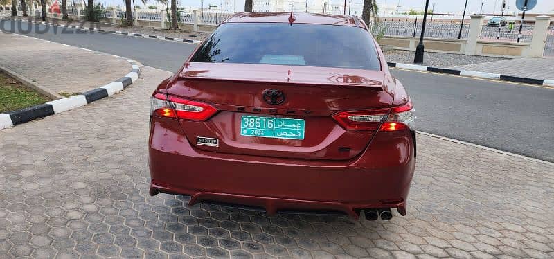 Toyota Camry 2019 (clean car, intact airbag, small accident) 5