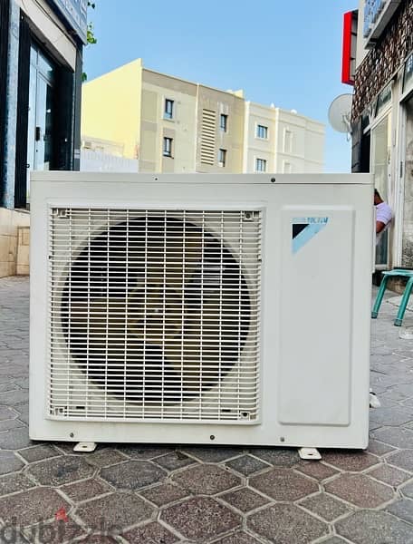 DAIKIN AIR CONDITIONER 2