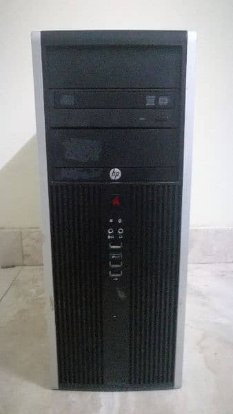 كمبيوتر HP Compoq 8200 elite convertible Minitower للبيع.