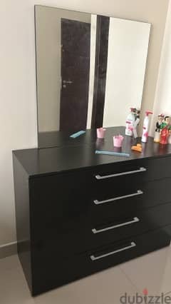 Dressing table with Bed side drawer