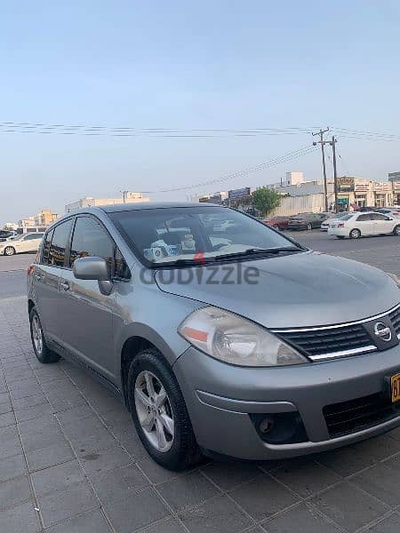 Nissan Versa 2011 2