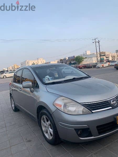 Nissan Versa 2011 4