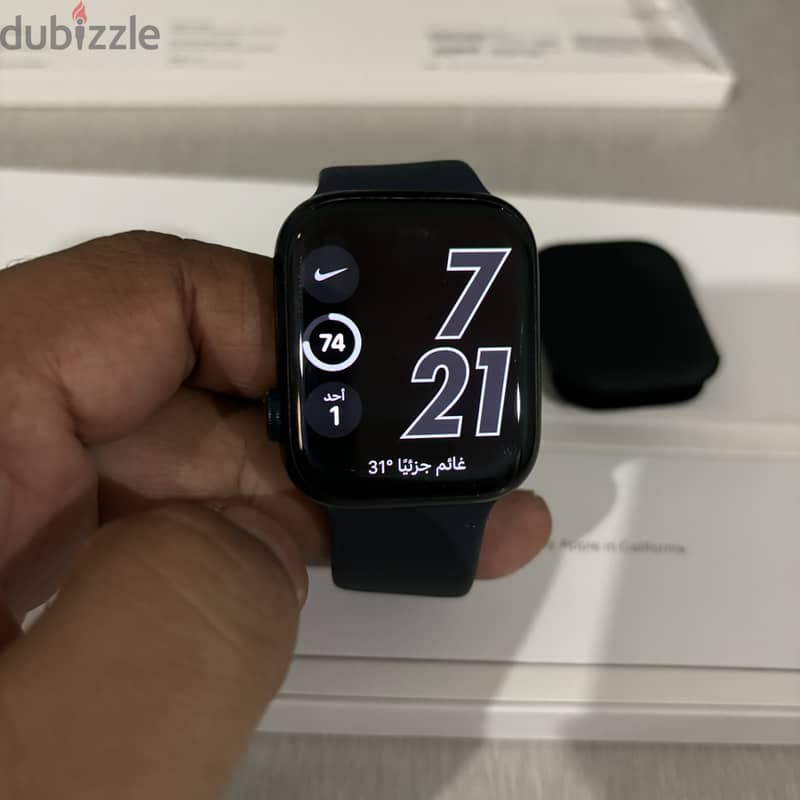 للبيع Apple Watch Series 8 with eSIM 4