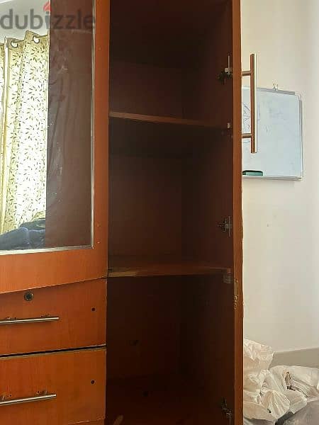 cupboard with mirror 3