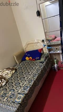 bed space available in ruwi near lulu market