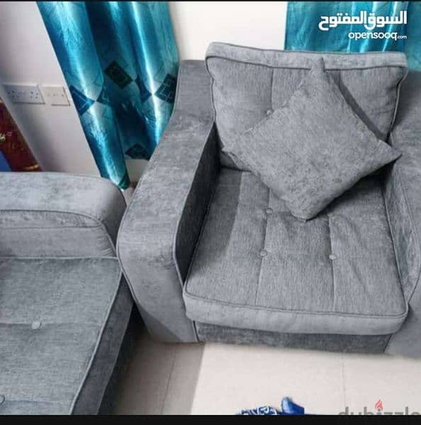 Sofa for sale in Ruwi! 2