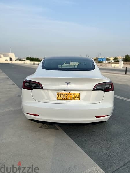 Tesla Model 3 2023 4