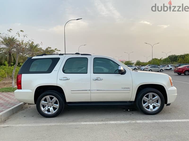 GMC Yukon 2013 1