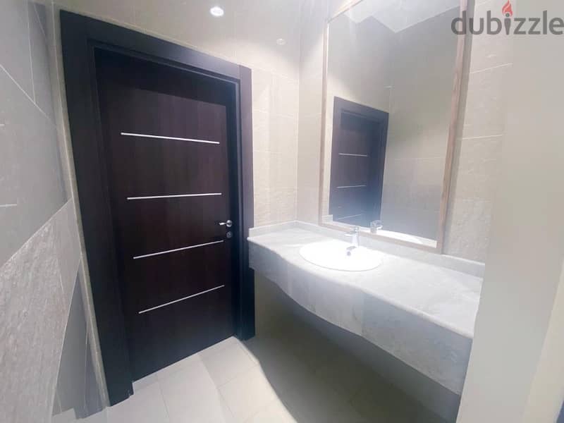 Villa for rent in Qurum 2