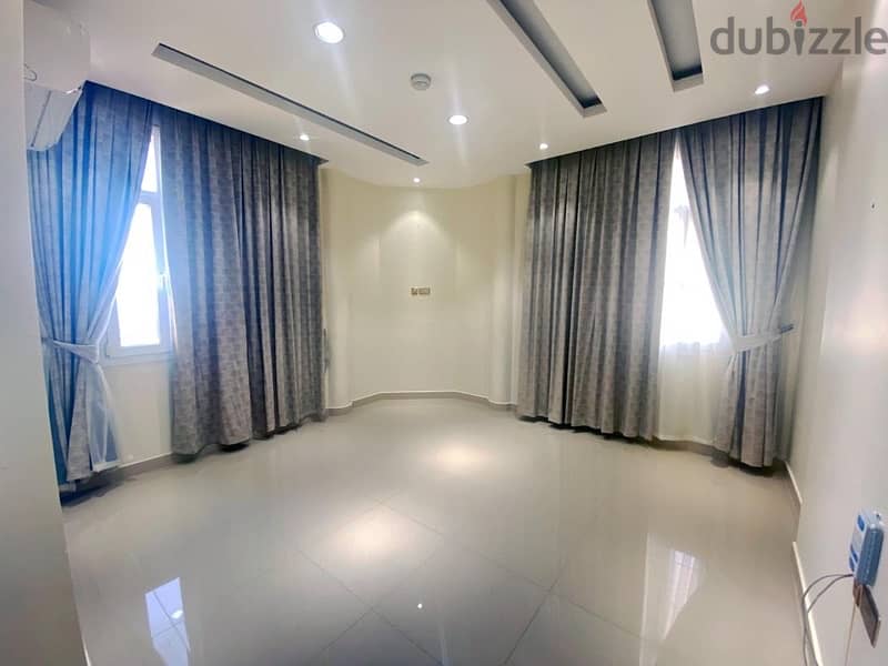 Villa for rent in Qurum 4