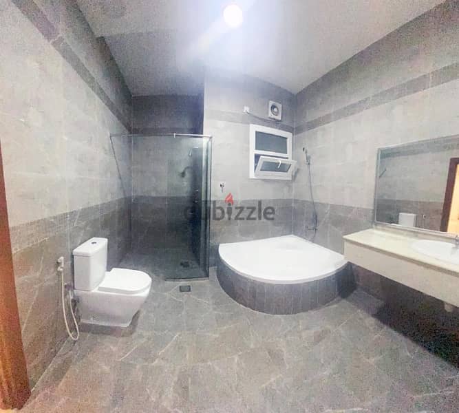 Villa for rent in Qurum 16