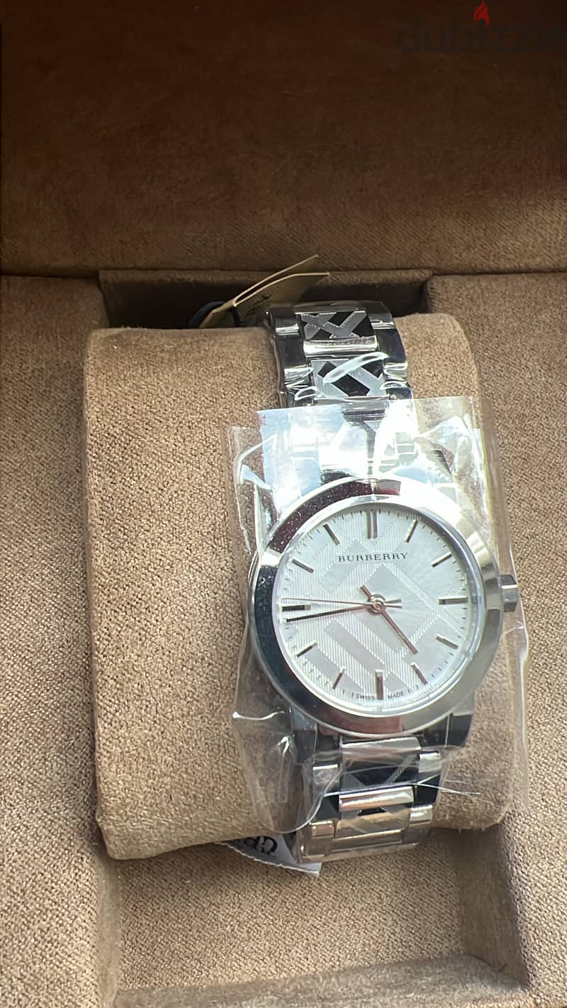 Burberry men & women watch 1