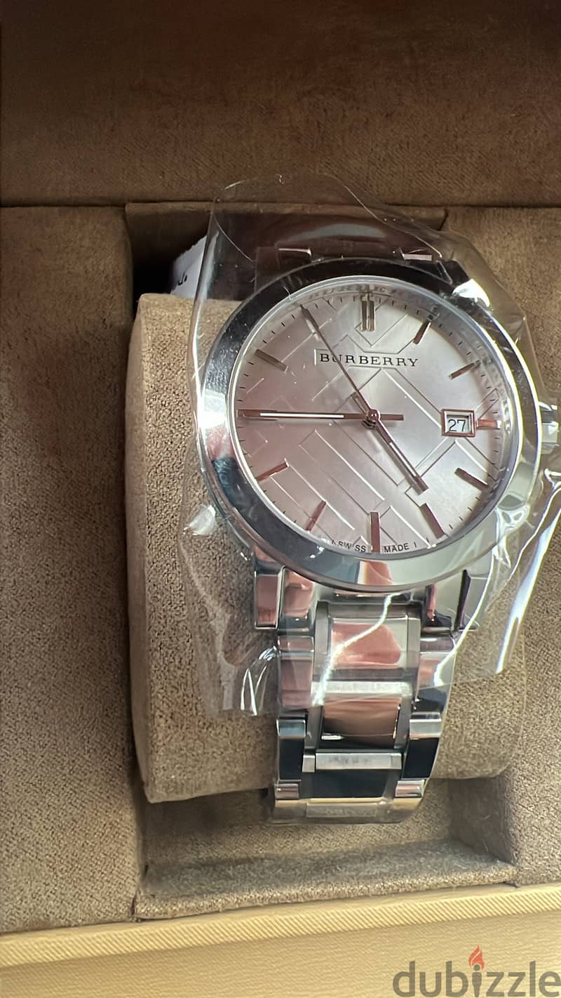 Burberry men & women watch 2