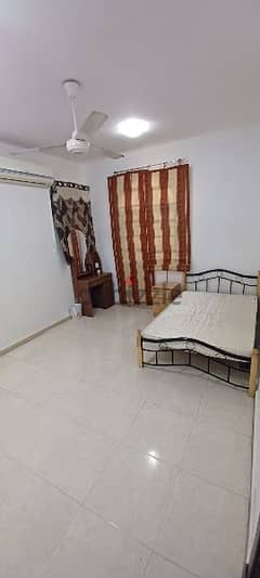 one room available for rent( ladies or couple only) 0