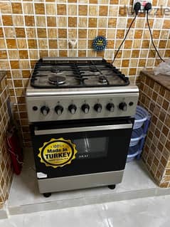 طباخة مع فرن و مكنسة كهربائيه Cooker and vacuum 0