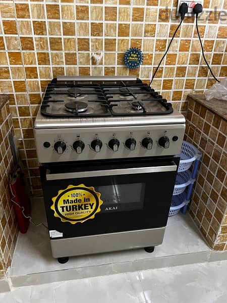 طباخة مع فرن و مكنسة كهربائيه Cooker and vacuum 0