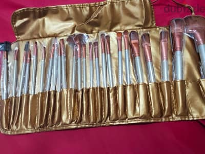 Make up brush, set, good quality very smooth