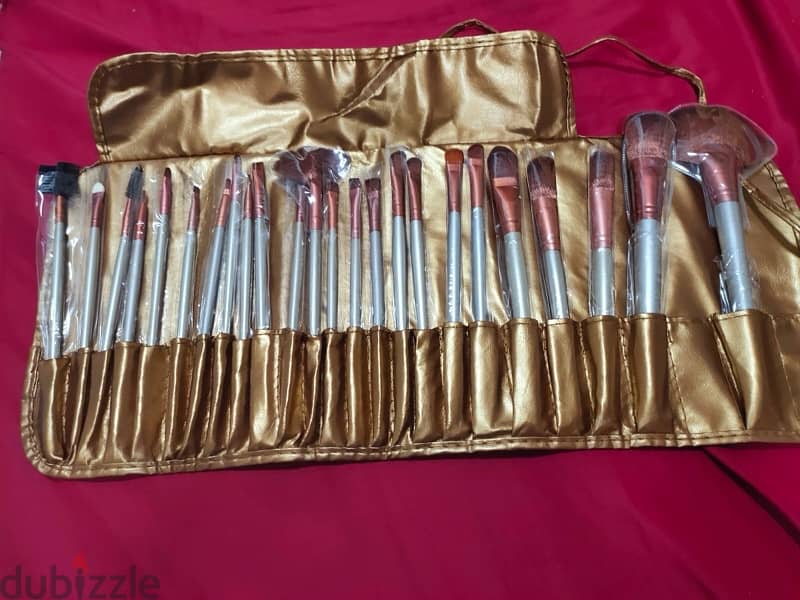 Make up brush, set, good quality very smooth 2