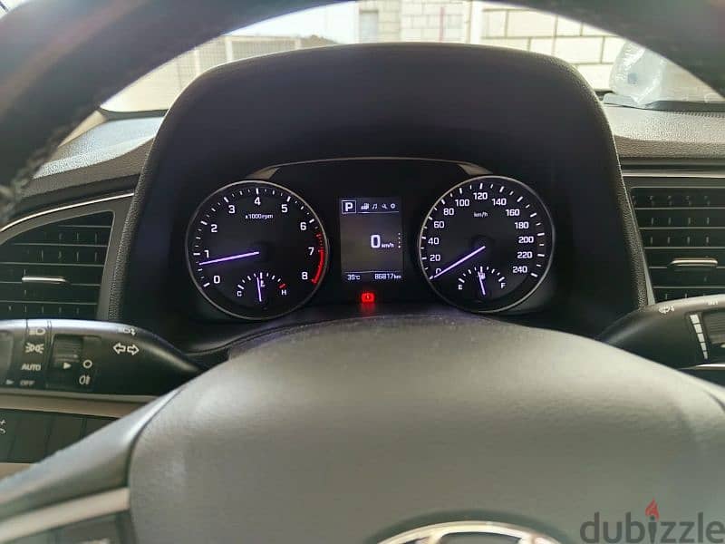 Hyundai Elantra 2018 9