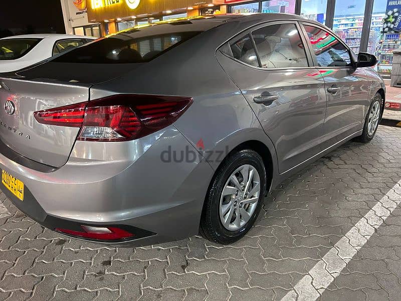 Hyundai Elantra 2020 1