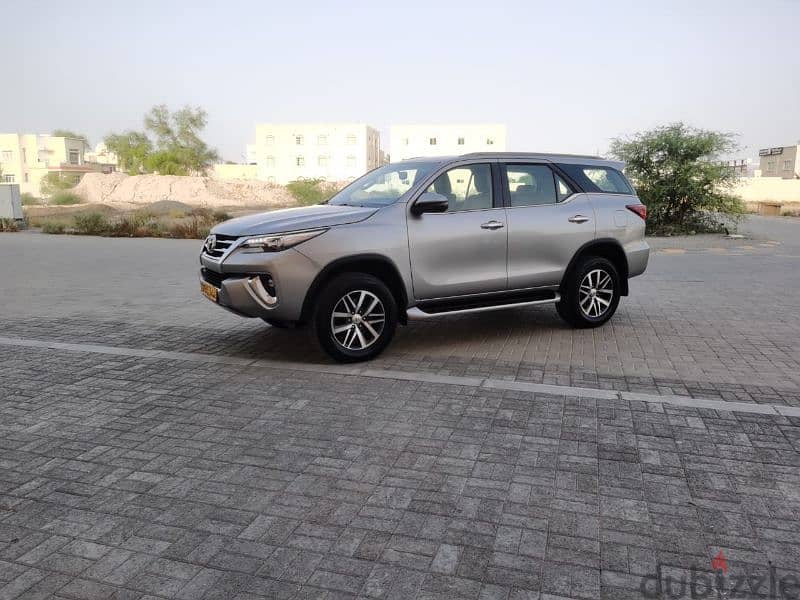 Fortuner VXR 2019 3