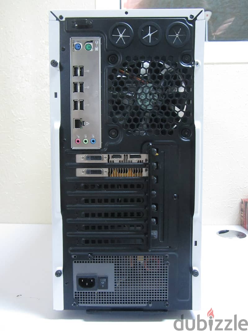 PC : Intel E5-2660 V2 + R9 290x + 16GB RAM 5