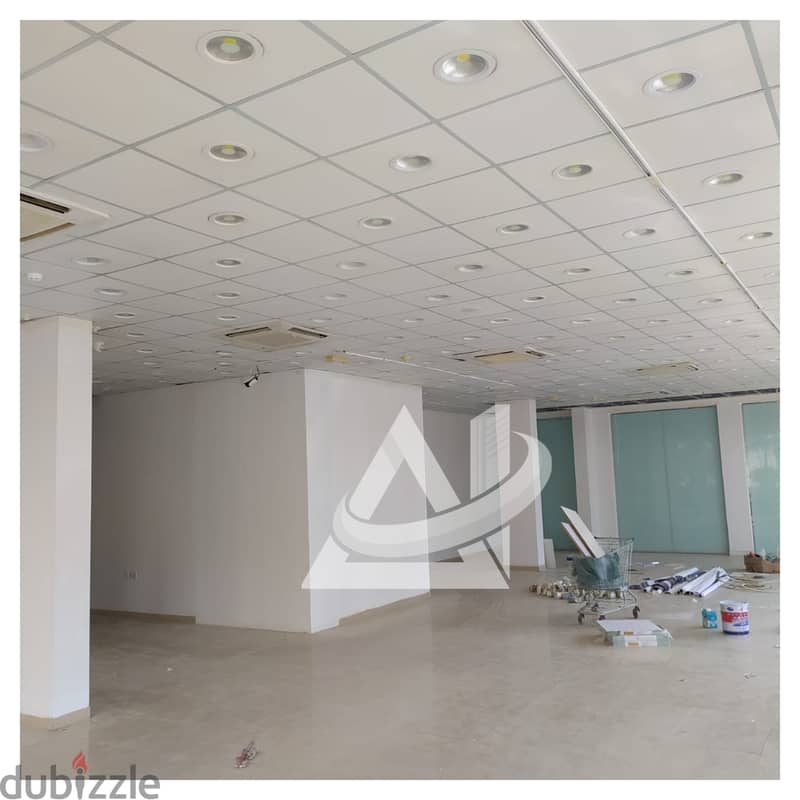 ADC101** Spacious open space Showroom for rent in Al Mawaleh, close t 15