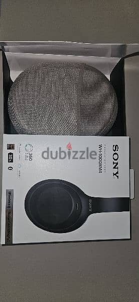 XM4 Sony headphone 1