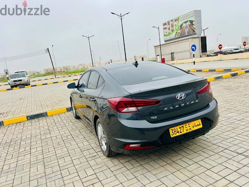 Hyundai Elantra 2020-2021 3