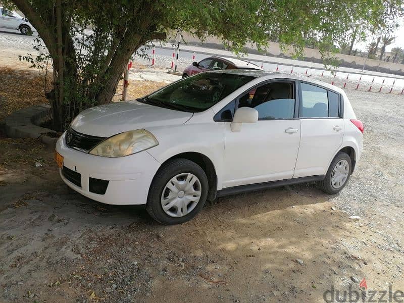 Nissan Versa 2010 1