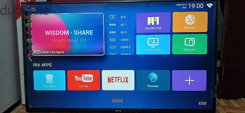 Nikai 65inch Smart 4k UHD Led tv good condition for sale 3